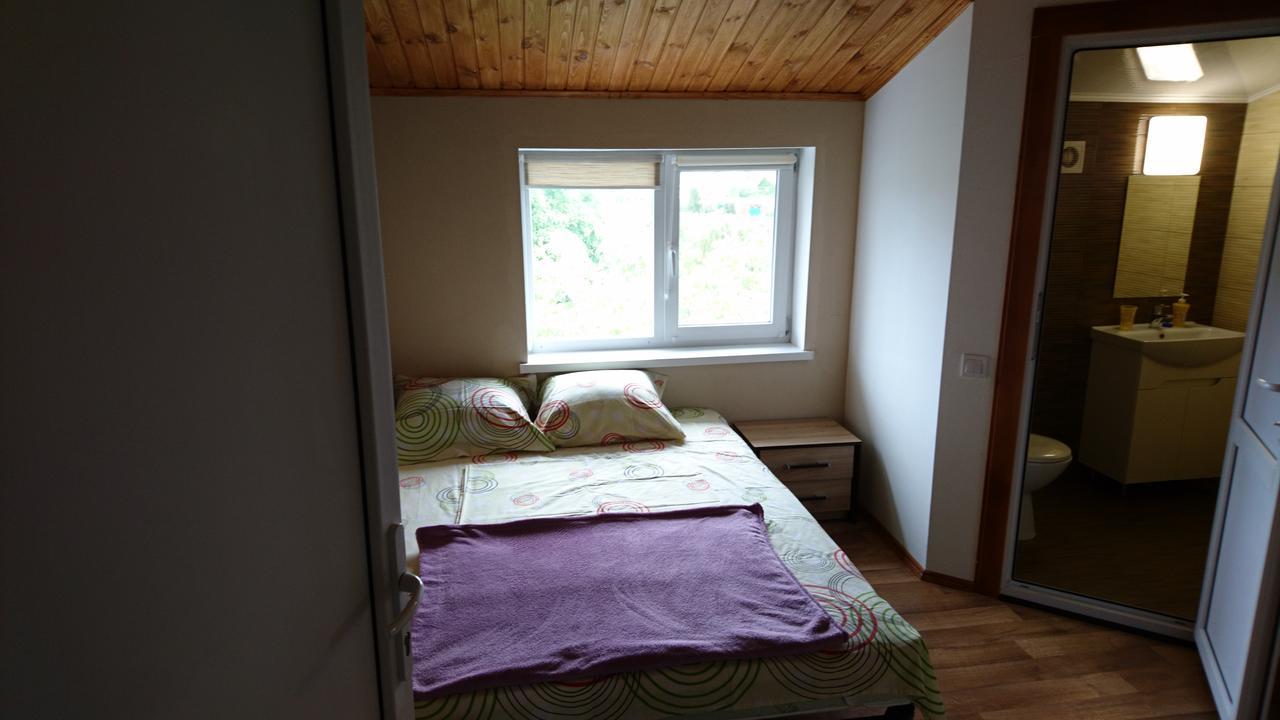 Guest House Dacha Karolino-Buhaz Esterno foto